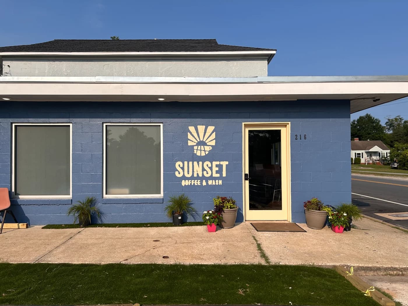 Inside Sunset Coffee & Wash